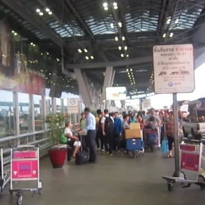 Finnair - lähtöselvitys Thaimaasta (Suvarnabbumi airport 4H/G) Departure (Check-in) Bangkok.