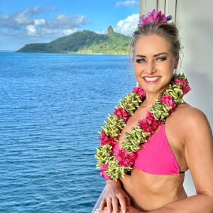 Eva Zellhofer in French Polynesia