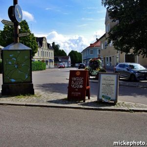 På scenen
